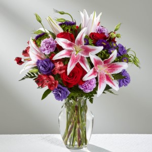The Stunning Beauty™ Bouquet by FTD® – VASE INCLUDED